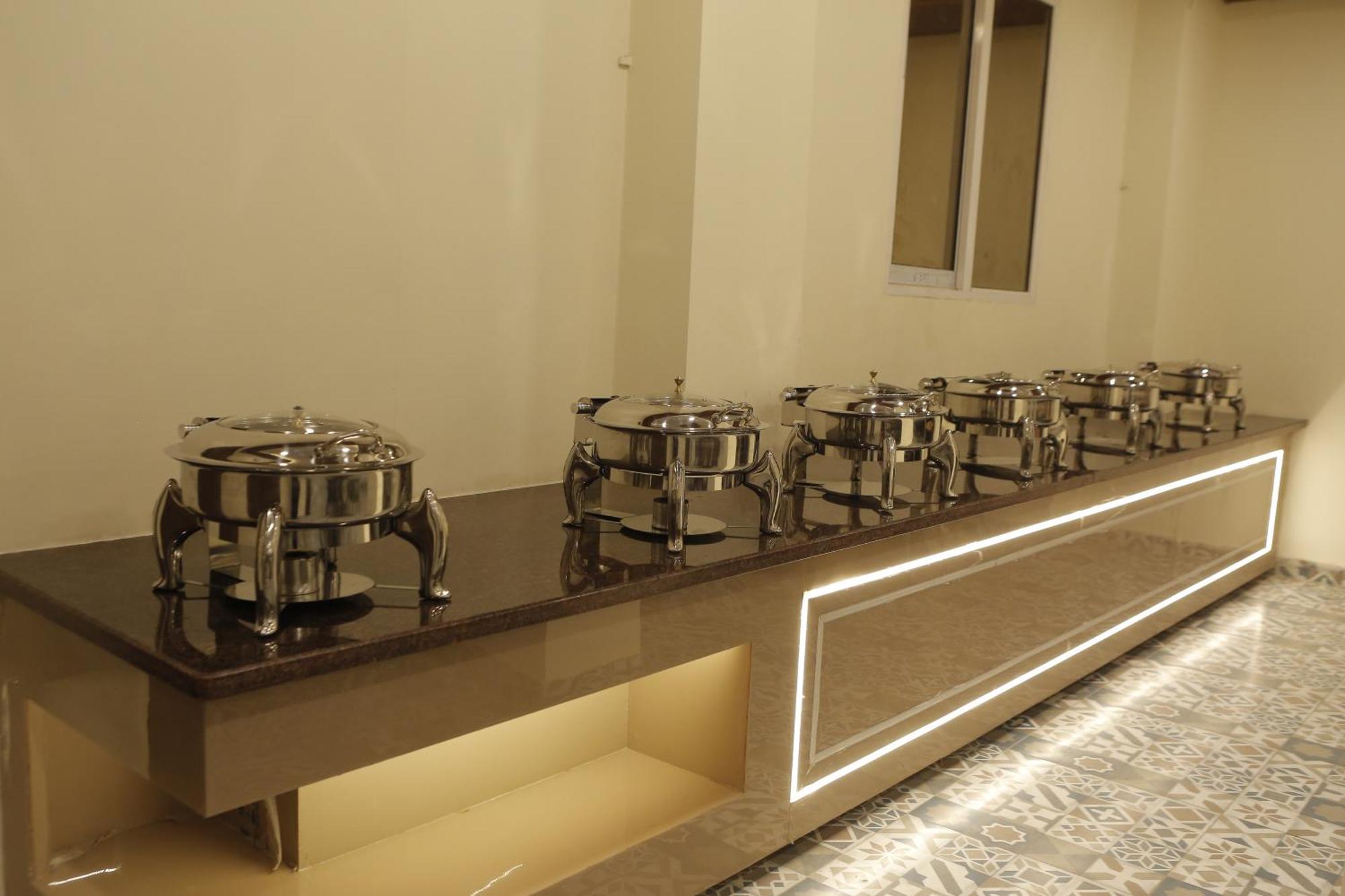 Hotel The Blue Vista Greater Noida Zewnętrze zdjęcie